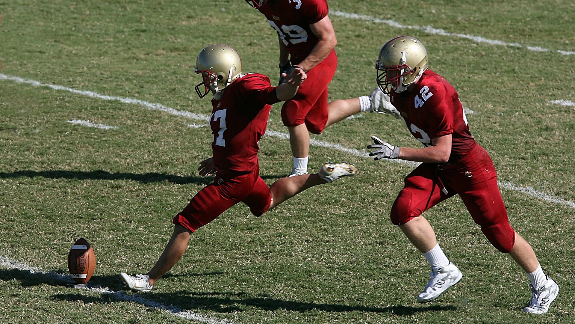 中国足球青训教练员考核机制科学完善，青训足球教练员的职责